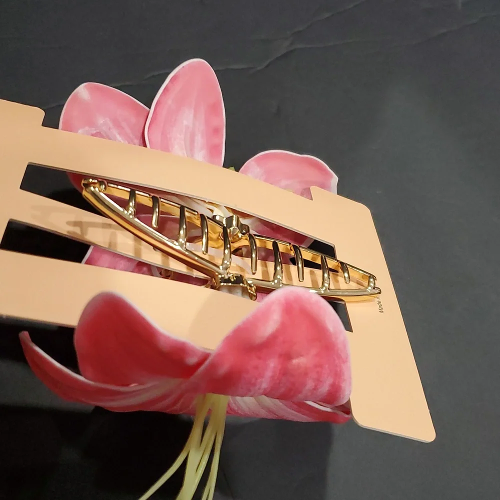 Oversized pink hibiscus flower gold tone hair jaw clip brand‎ new
